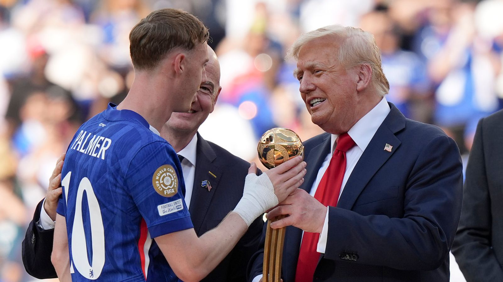 Donald Trump’s Eventful Day at the FIFA Club World Cup Final: Boos, Chelsea’s Glory, and a Medal Mix-Up